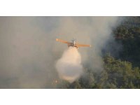 Turizm merkezi Kemer’deki orman yangınına havadan müdahale başladı