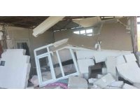 Depremde gazinin evi yıkıldı