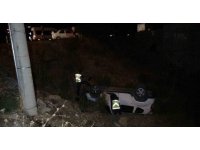 Antalya’da otomobil kaza sonrası 7 metreden uçarak ters döndü: 4 yaralı