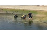 Osmaniye’de sulama kanalına giren 3 gençten biri kayboldu