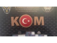 Depo baskınında 2 milyon 600 bin makaron ve 8 bin litre sahte içki  yakalandı