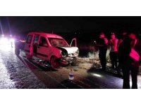 Burdur’da hatalı sollama kaza getirdi: 2 ölü, 6 yaralı