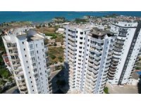 Göl manzaralı ‘orta hasarlı’ milyonluk dairelerde belirsizlik sürüyor