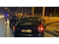 Burdur’da alkollü sürücü önce otomobile, sonra elektrik direğine çarptı