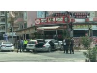 Otomobiller çarpıştı: 2 yaralı