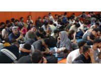 İtalya’ya gitmeye çalışan 270 göçmen Manavgat’ta tekneye binmeden yakalandı