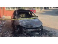 İki aracı kundaklayan zanlıyı jandarma yakaladı