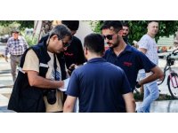 Toplu ulaşım kart dolum cihazından para toplayan personele hırsızlık şoku