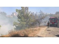 Antalya’da çöp dökülen alandaki yangına helikopterle müdahale edildi