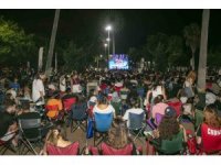 Türkiye-Sırbistan final maçı heyecanını Mersinliler birlikte paylaştı