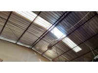 Burdur’da fabrikanın çatısından düşen işçi ağır yaralandı