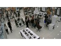 Isparta’da mağaza çalışanları ile müşteri çift arasında kavga