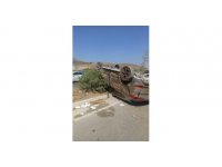 Hatay’da traktör ile otomobil çarpıştı: 2 yaralı