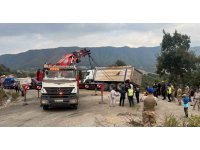 Kahramanmaraş’ta cenazeye dalan kamyon alandan kaldırıldı