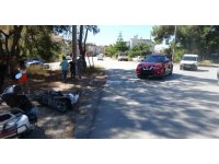 Motosikletli kurye kazadan yaralı olarak kurtuldu
