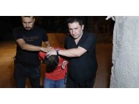 Adana’da uyuşturucu satıcısı üzerinde 675 adet uyuşturucu hapla yakalandı