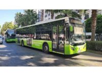 Adana’da 65 yaş üstü toplu taşımayı ücretsiz kullanmaya devam ediyor