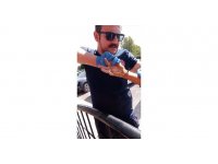 Bileğine metal tel saplandı