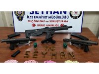 Adana’da ev kurşunlayan şüpheliler yakalandı