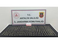 Antalya’da 2 bin 250 adet uyuşturucu hap ele geçirildi