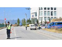 Gölhisar’da okul ve yurt çevresinde jandarma denetimi