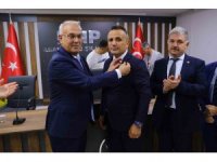 Zafer Partisi’nden istifa edenler törenle MHP’ye katıldı