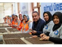 Başkan Böcek’ten personeline 100. Yıl ikramiyesi