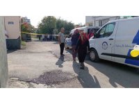 27 yaşındaki genç evinde bıçaklanmış şekilde ölü bulundu