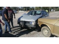 Isparta’da otomobiller çarpıştı: 2 yaralı
