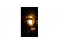 Gecekondu çıkan yangında alev topuna döndü