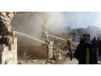 Onarılmayı bekleyen iş yerinde yangın çıktı