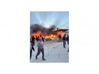 Hatay’da çadır yangını korkuttu