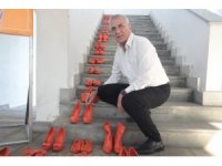 Mersin’de turuncu ayakkabı sergisi