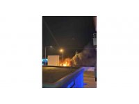 Depolama alanındaki kasalar alev alev yandı