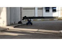 Şüpheli çanta bomba imha robotu ile patlatıldı