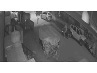 Yarış motosikletlerini çalıp gezdi, yakalanınca “Motosikletleri görüp beğendim” dedi