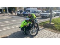 Antalya’da sürücüsünün kaçtığı plakasız motosiklete 7 bin TL ceza