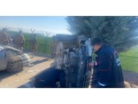 Hatay’da iki otomobil çarpıştı: 2 yaralı