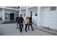 Dolandırıcılıktan Interpol tarafından aranan şahıs Mersin’de yakalandı