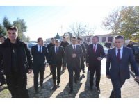 Milli Eğitim Bakanı Tekin, öğretmen ve öğrencilerle buluştu