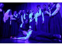 Başkan Tarhan: "Akif’ oyununa tüm Mersin halkını bekliyoruz"