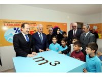 Akdeniz Belediyesi "Yaparak ve Yaşayarak Öğrenme Merkezi" açıldı
