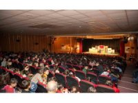 Şehir Tiyatrosu Mersin’de çocuklarla buluşmaya devam ediyor