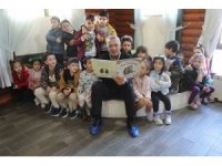 Başkan Tarhan: "Kütüphane, çocuklarımızın kitaplarla buluşması için eşsiz bir fırsat sunuyor"