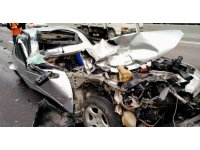 Memleketlerine giden polis memurları otoyolda kaza yaptı: 1 ölü, 1 yaralı