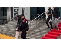 100 bin liralık uyuşturucuyla yakalandılar zafer işareti yaptılar