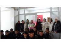 Özel belgede sahtecilik yapan 50 yabancı uyruklu şahıs sınır dışı edildi