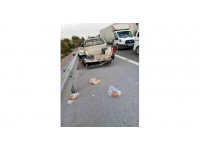 Hatay’da can pazarı: Tırla çarpışan pikabın kasasından yola savruldular