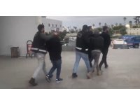 Hasarlı binadan hırsızlık yapan 3 şahıs tutuklandı