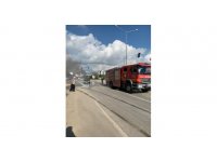 Tofaş otomobil yolun ortasında alevlere teslim oldu